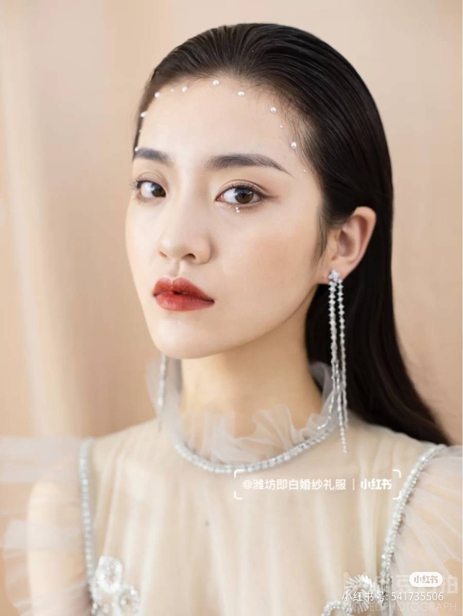 妆容模特