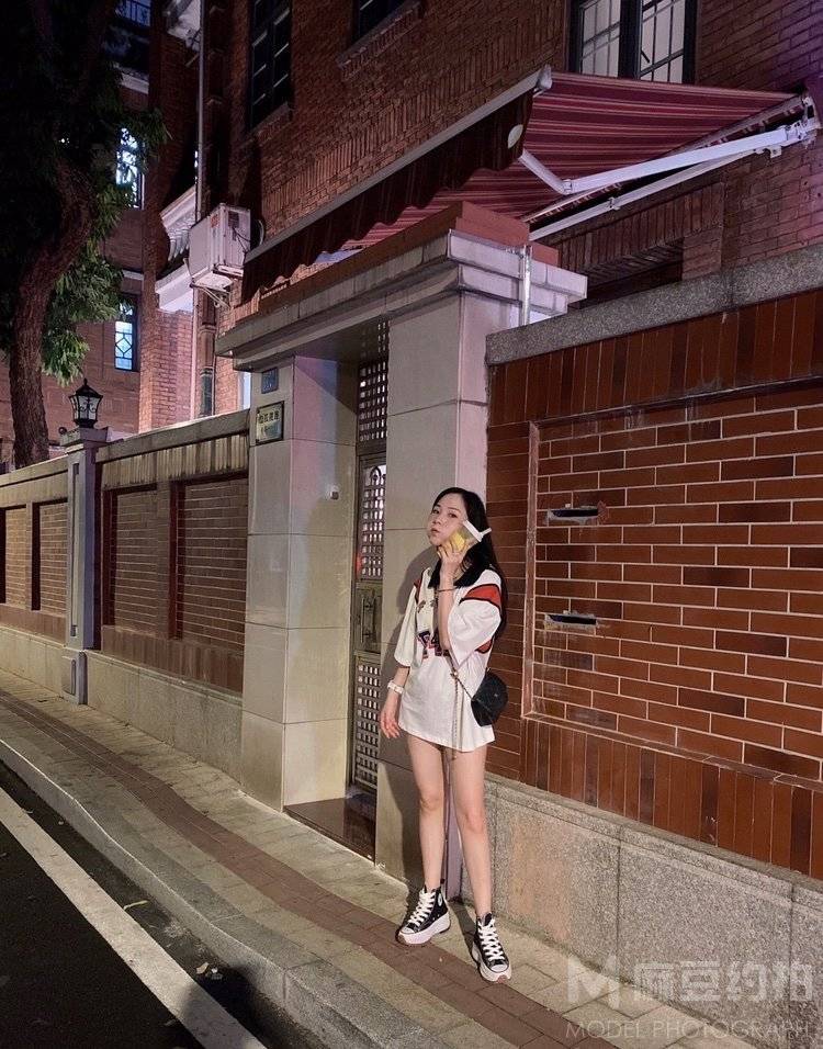夜景模特