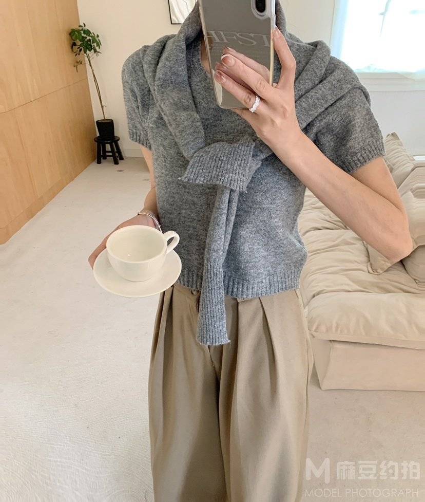 黑白模特