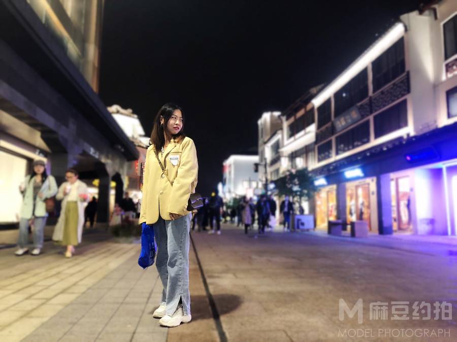 夜景模特