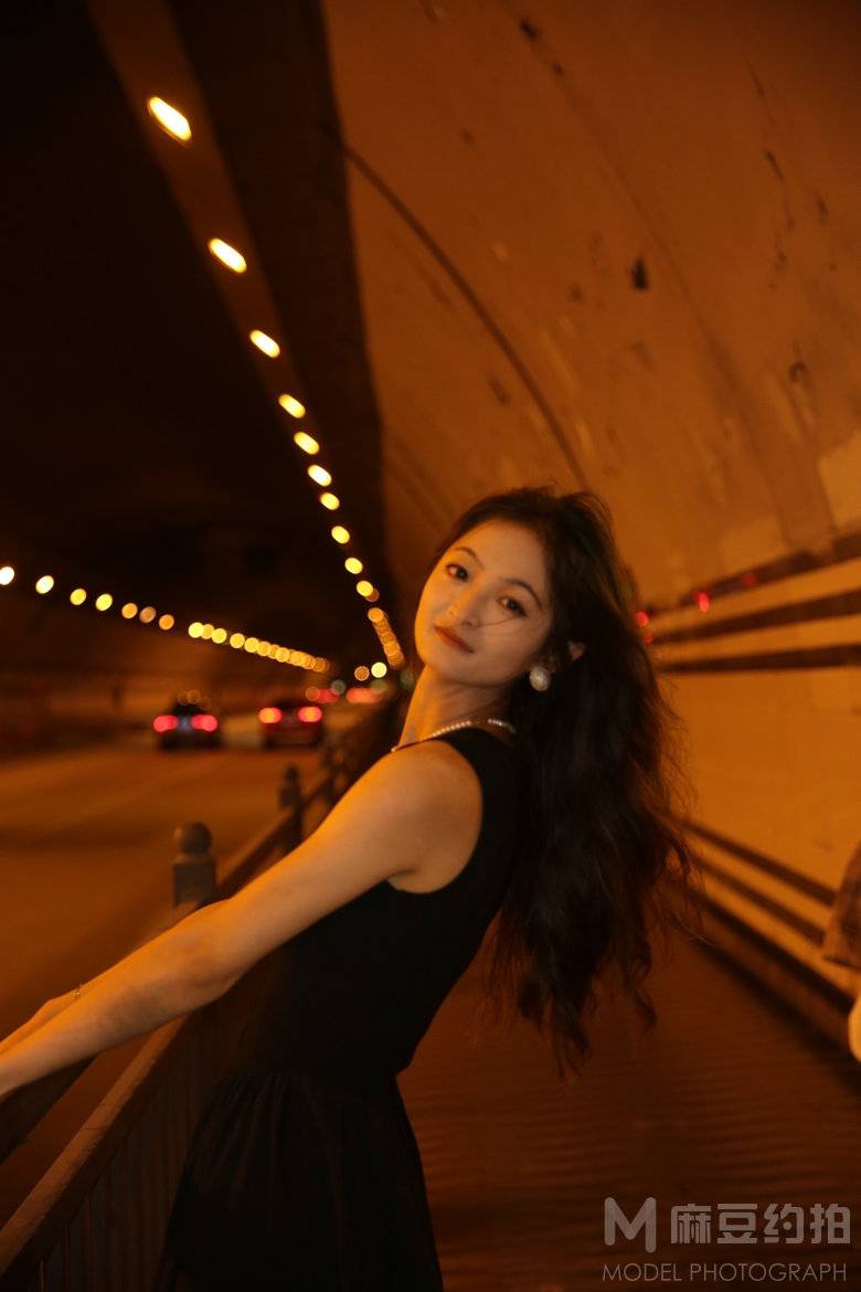 夜景模特