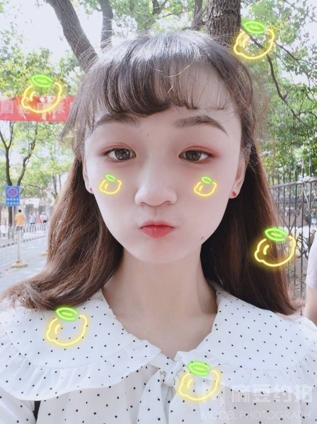 校园模特