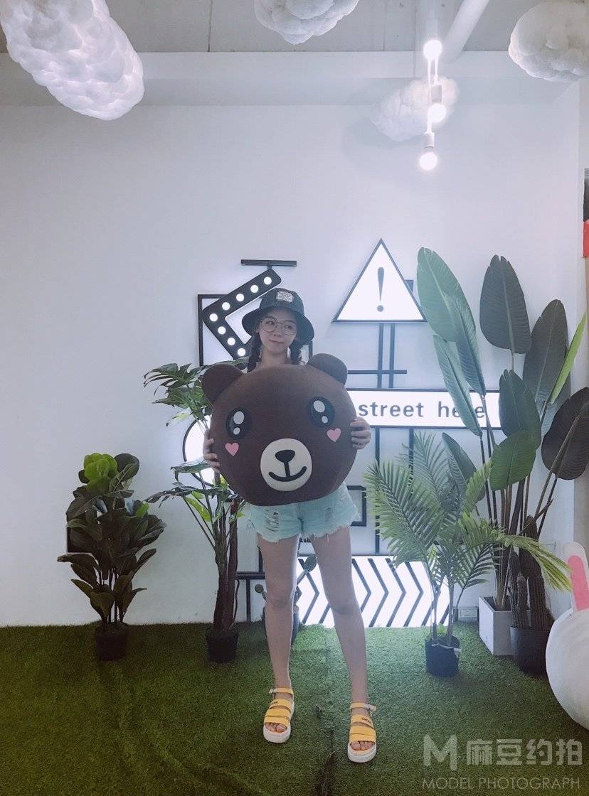 校园模特