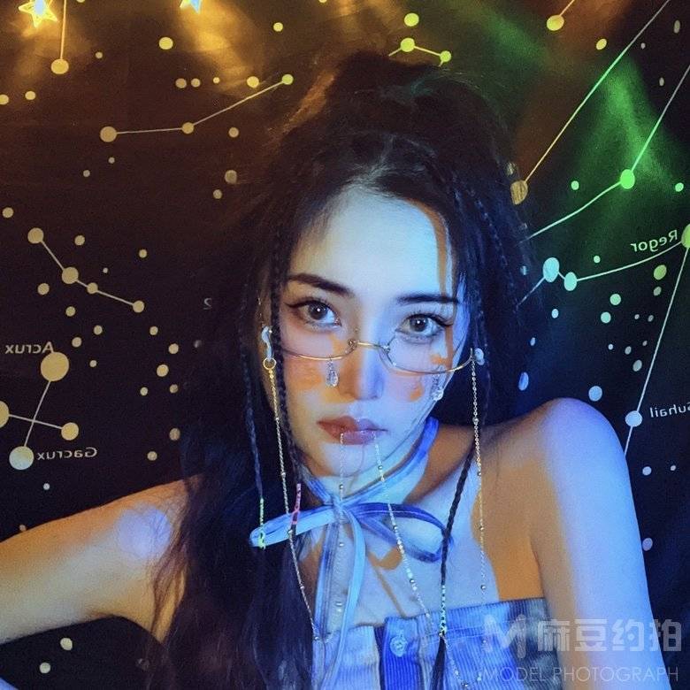 暗黑模特
