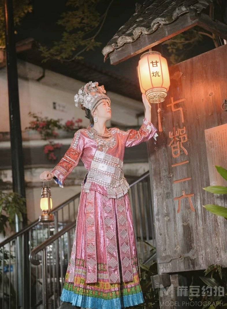 夜景模特