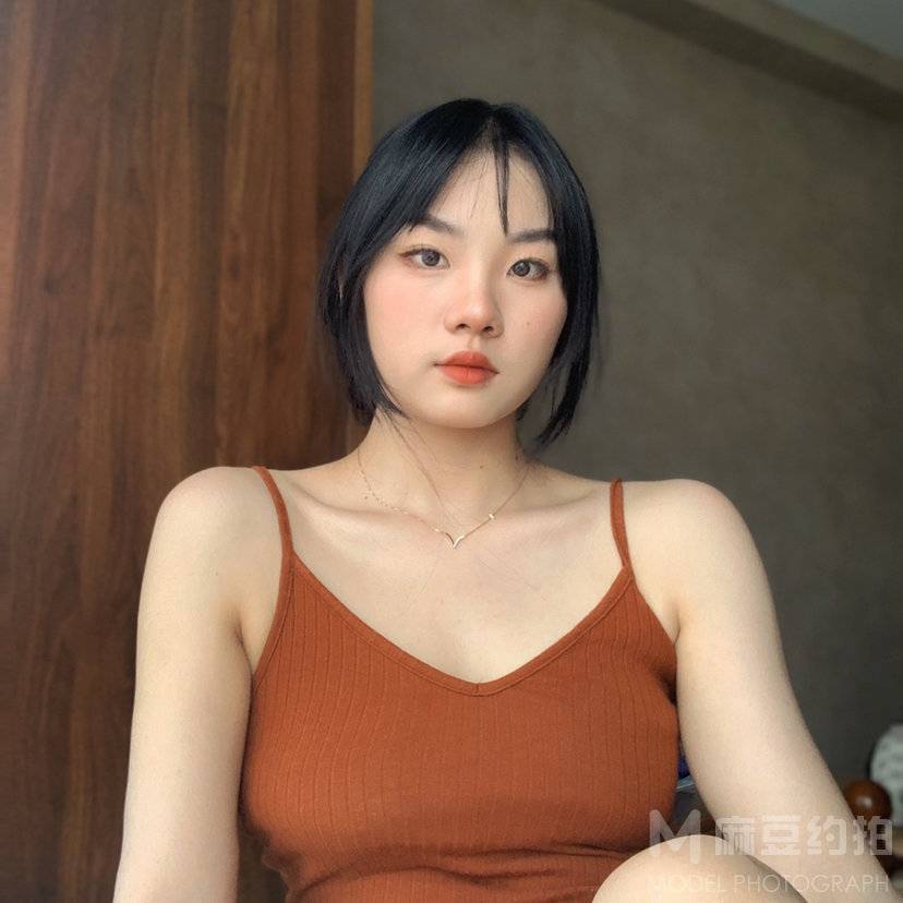 纪实模特