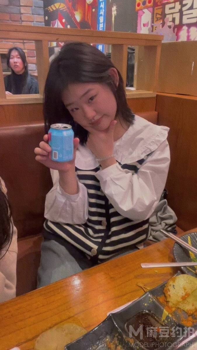 胶片模特
