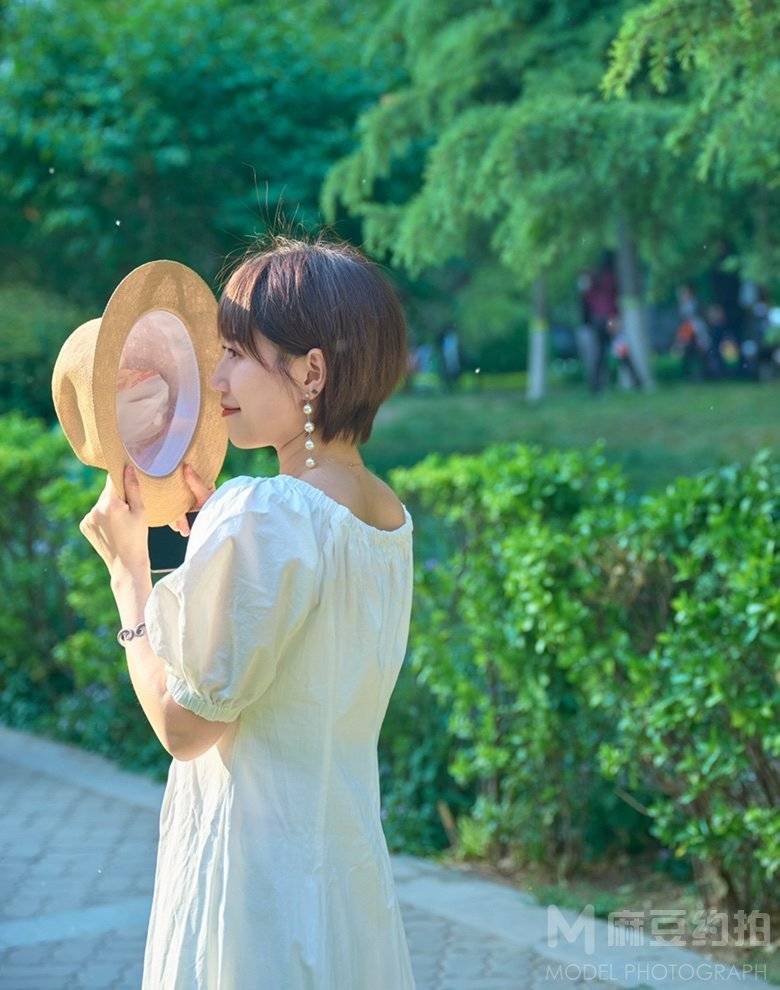 清新模特