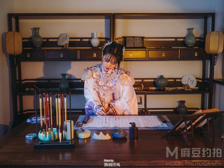 汉服模特