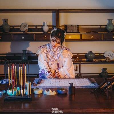 汉服模特