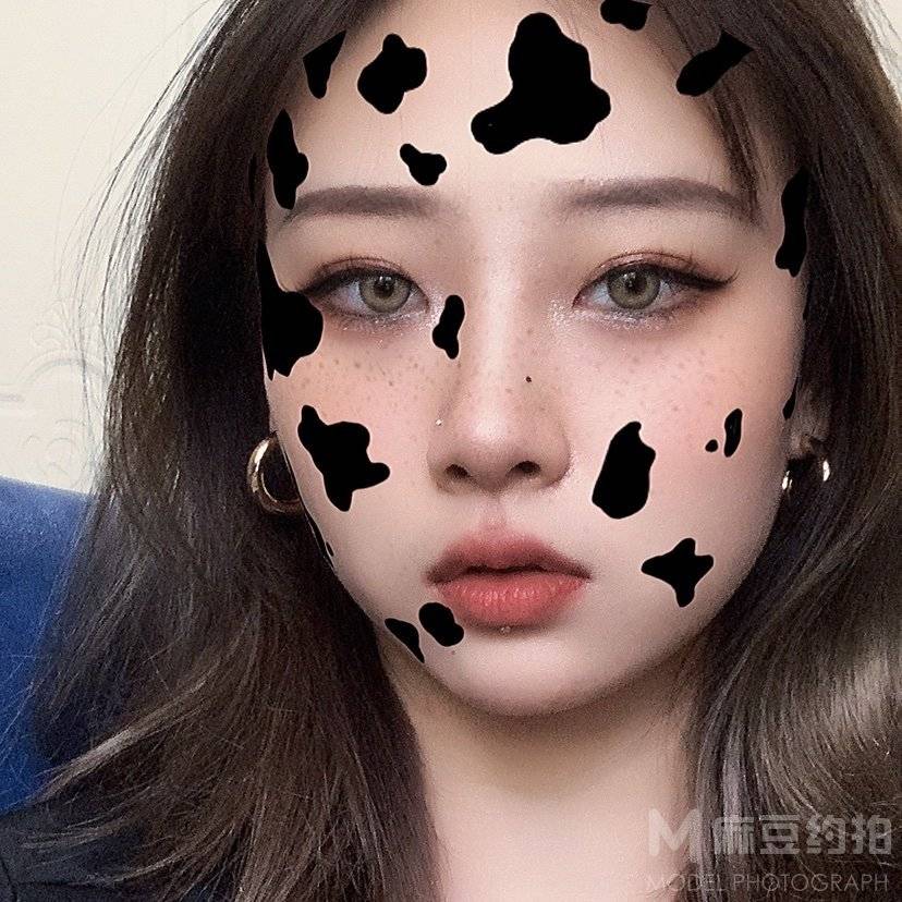 妆容模特