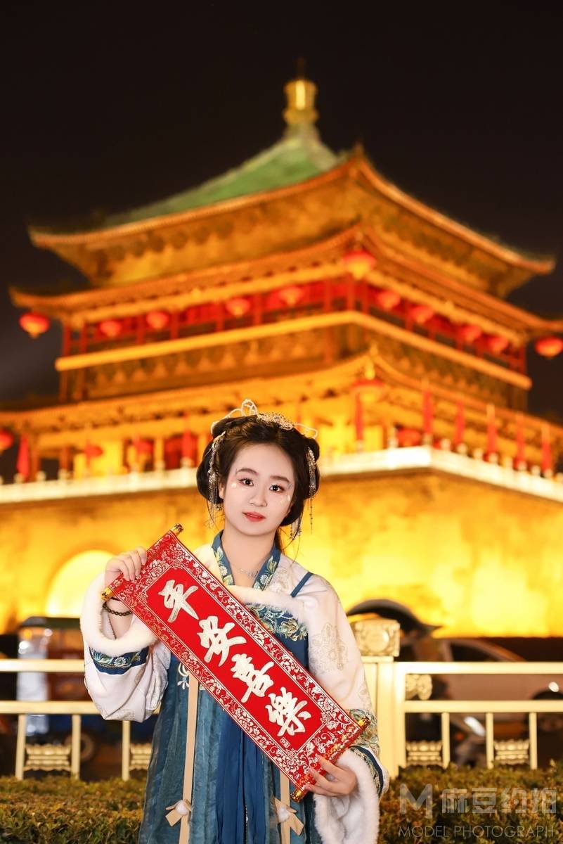 汉服模特