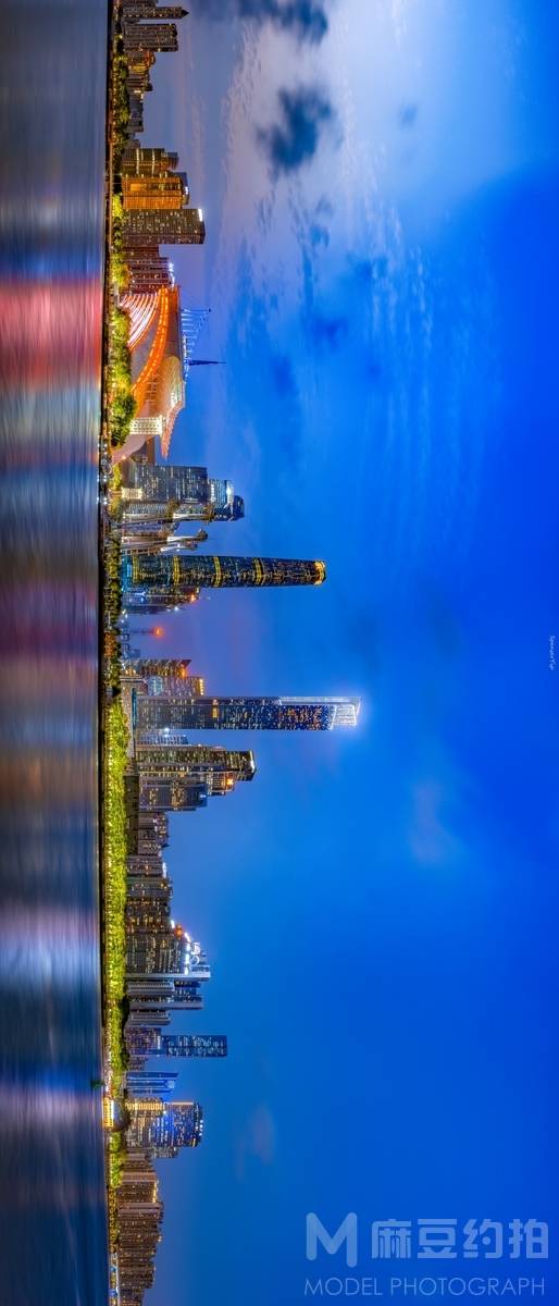 夜景模特