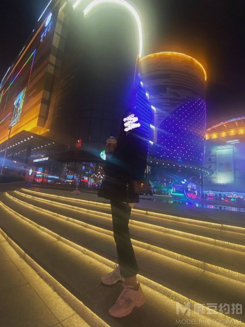 情侣模特