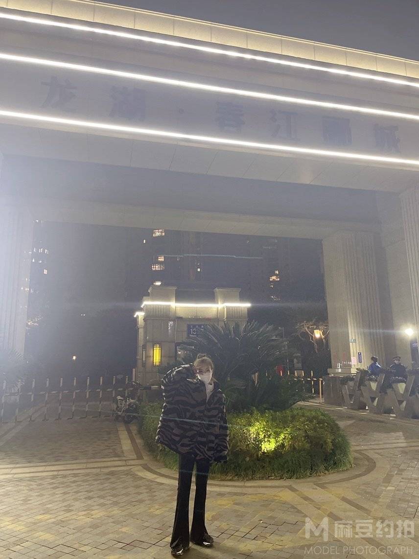 夜景模特