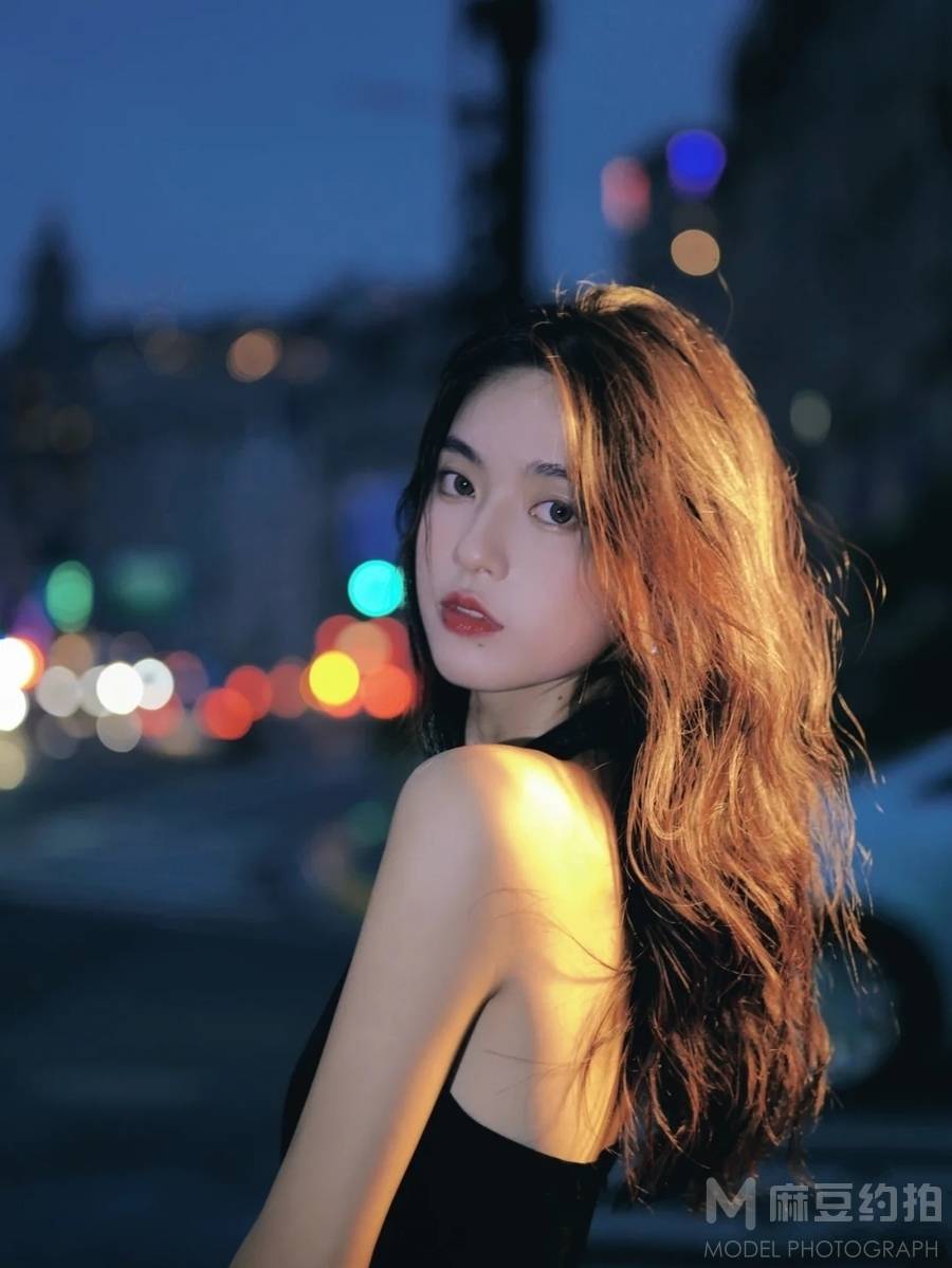 夜景模特
