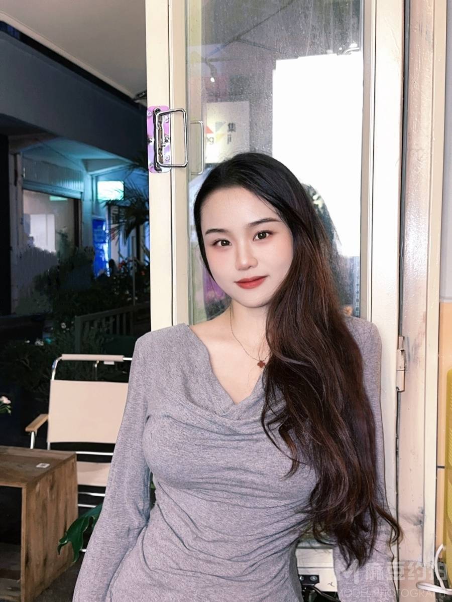 纪实模特