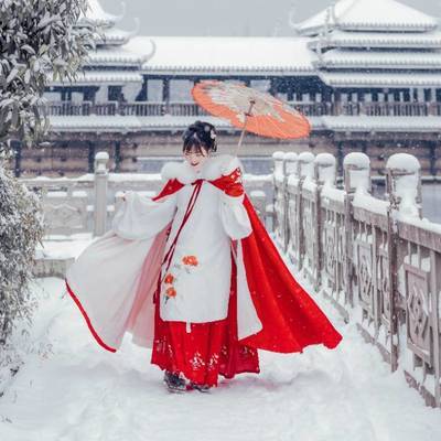 汉服模特