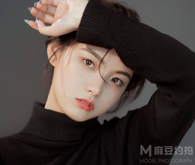 黑白模特