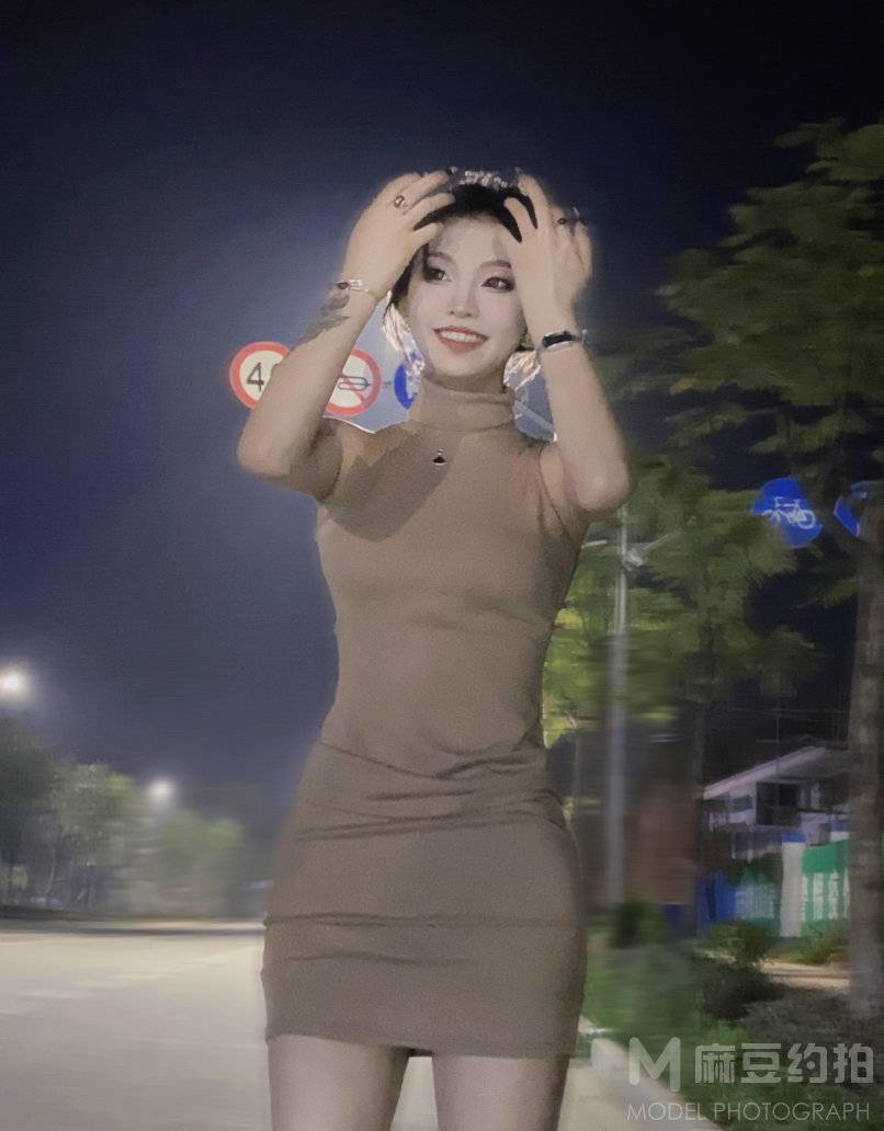 夜景模特