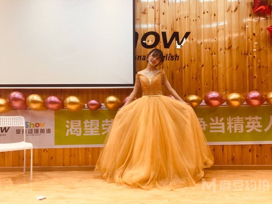 纪实模特