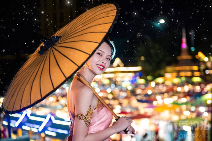 夜景模特