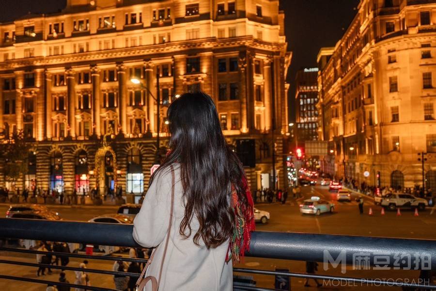 夜景模特