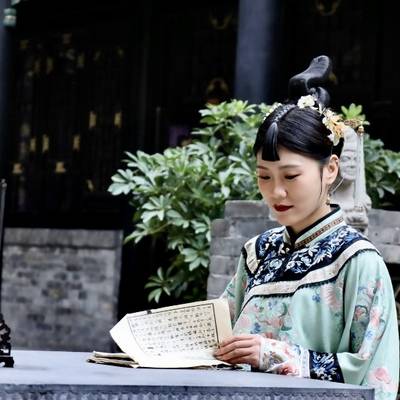 汉服模特