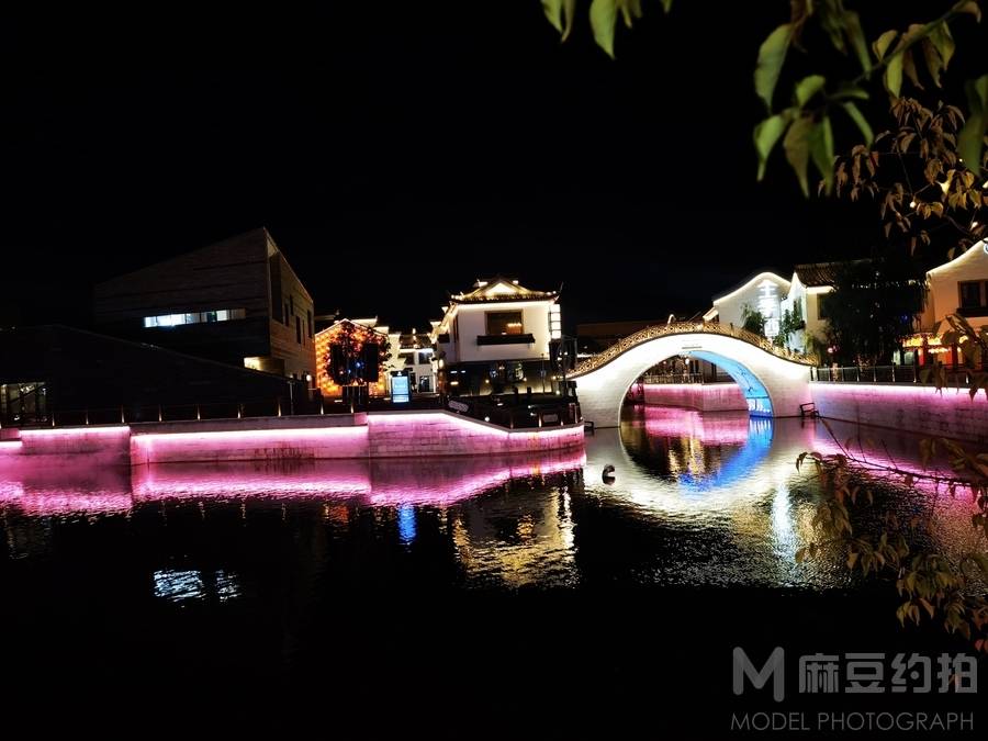 夜景模特