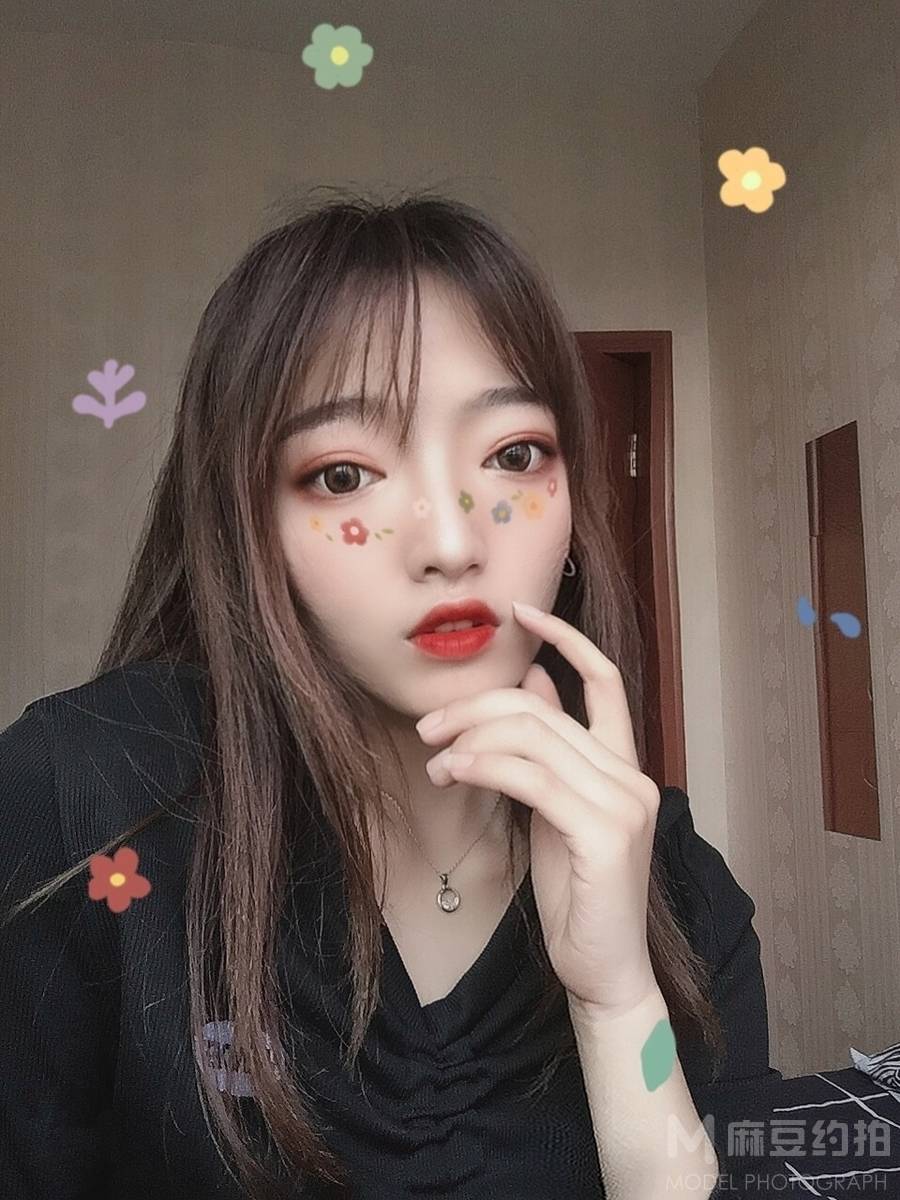 妆容模特