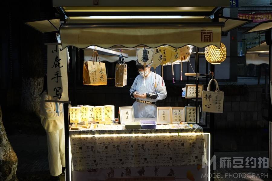 夜景模特
