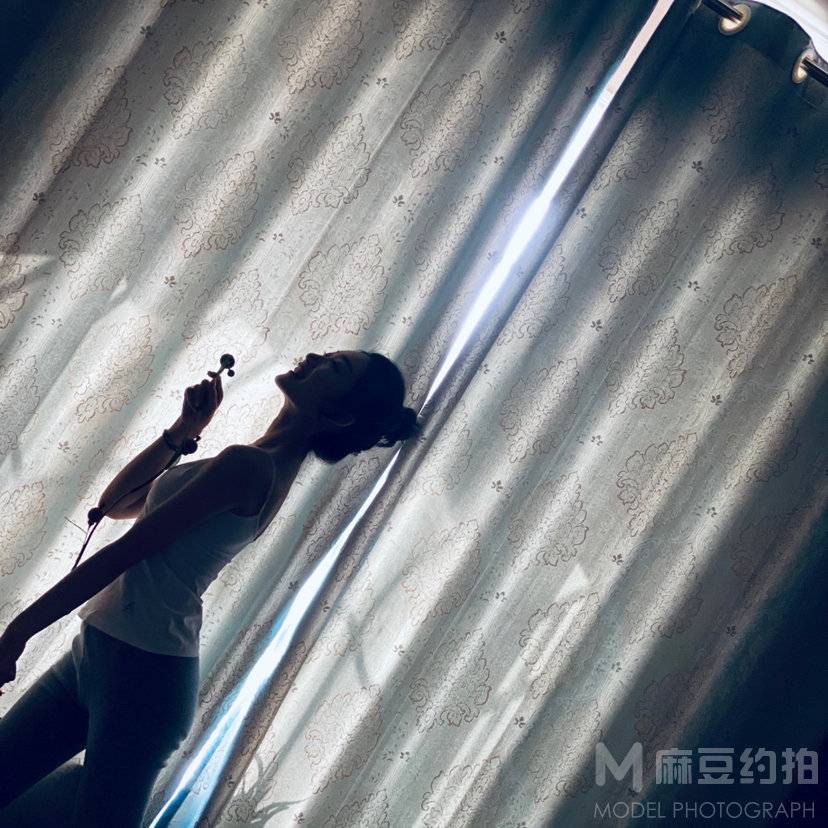 胶片模特