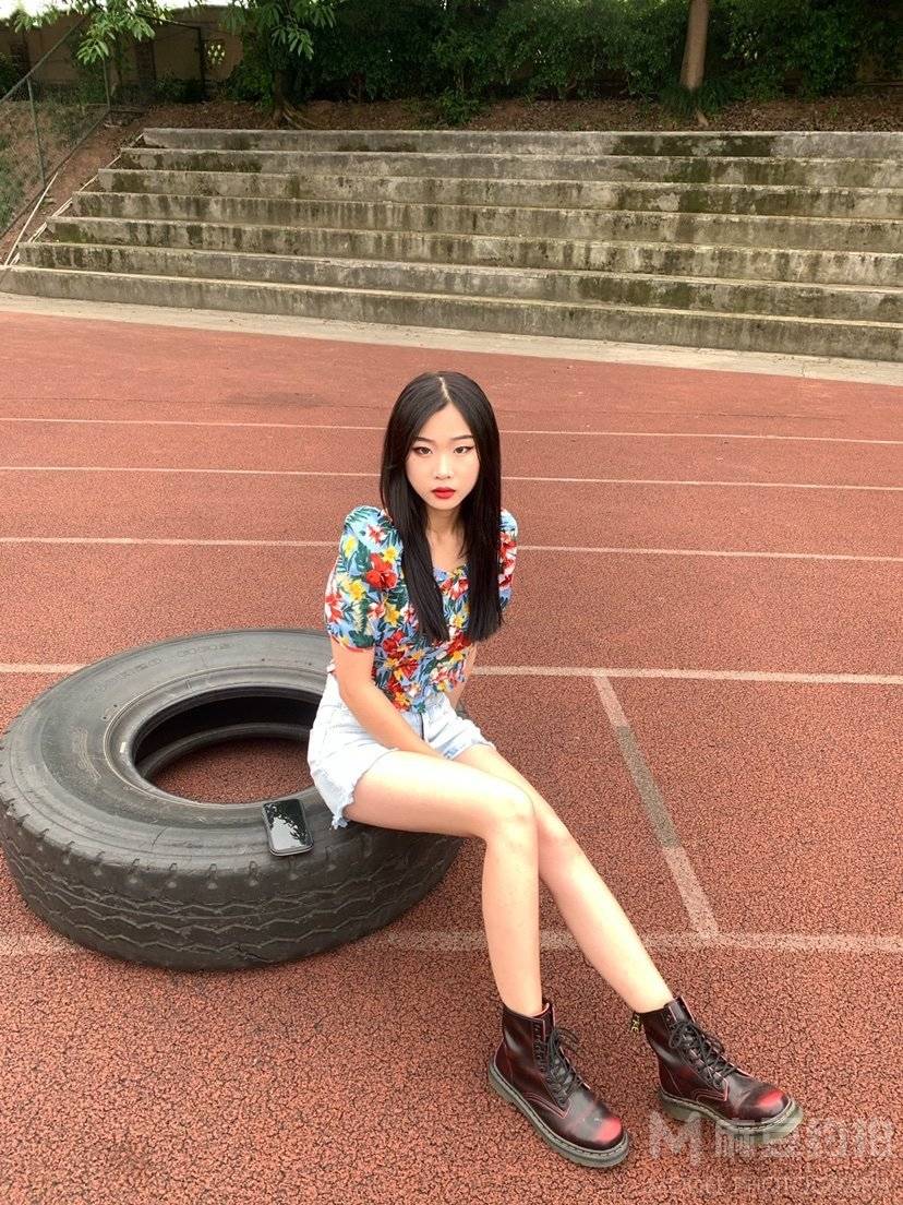 校园模特
