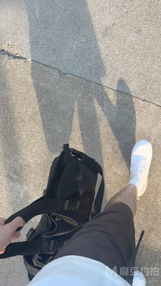 黑白模特