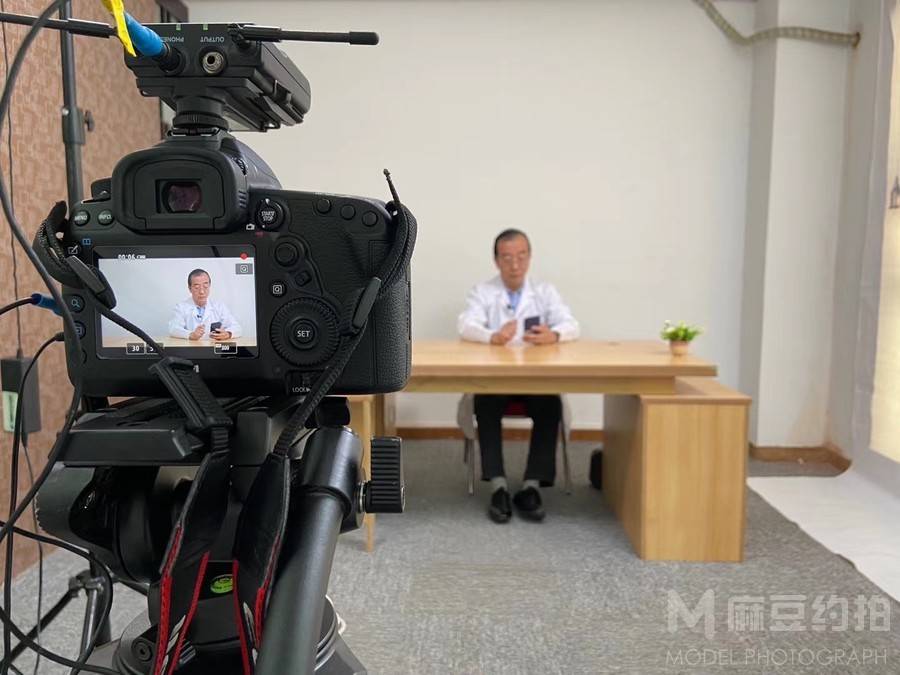 纪实模特