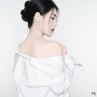 黑白模特