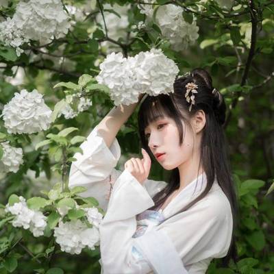 汉服模特