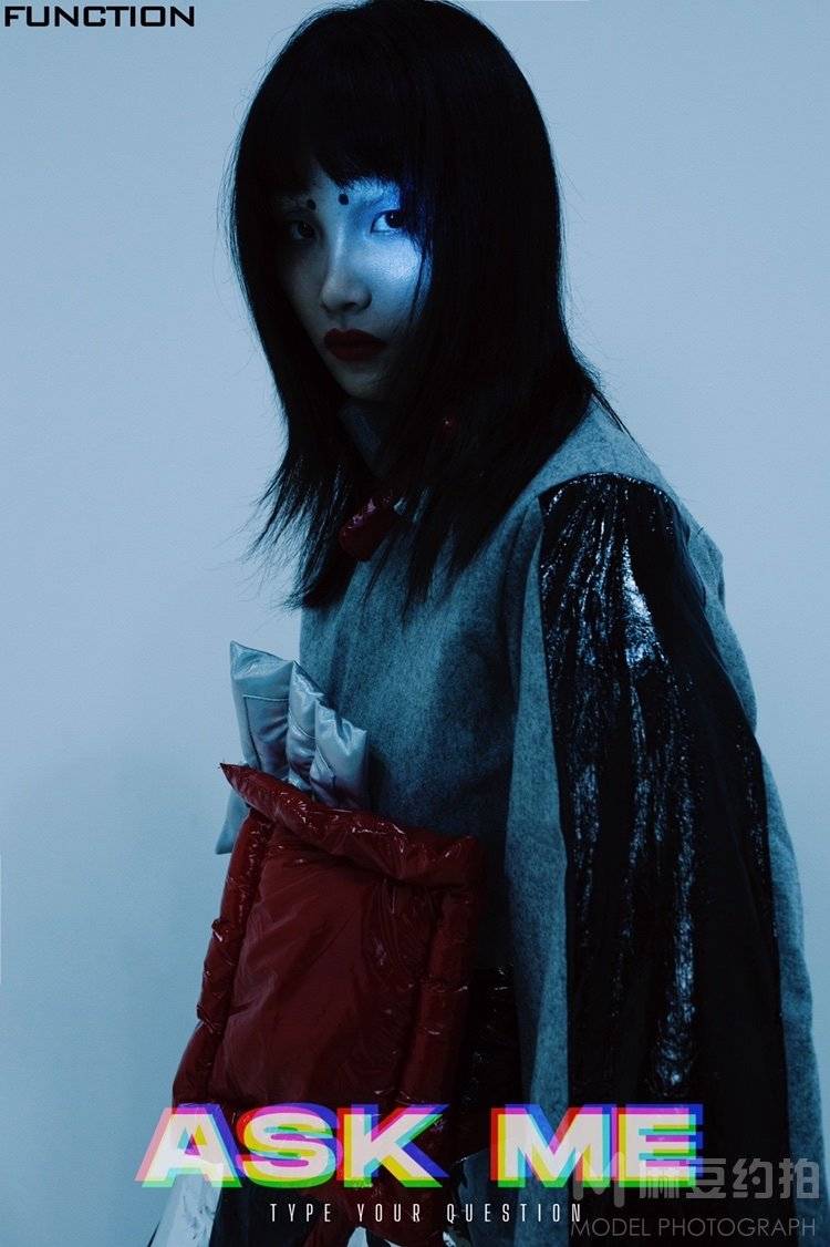 胶片模特