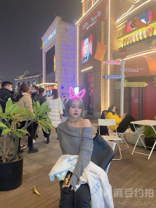 夜景模特