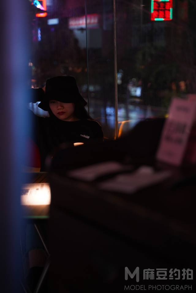 夜景模特
