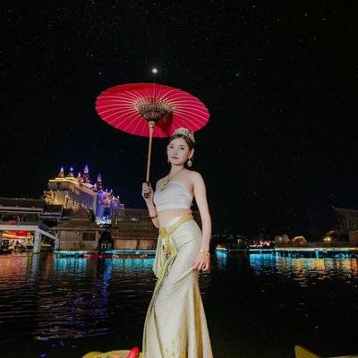 夜景模特