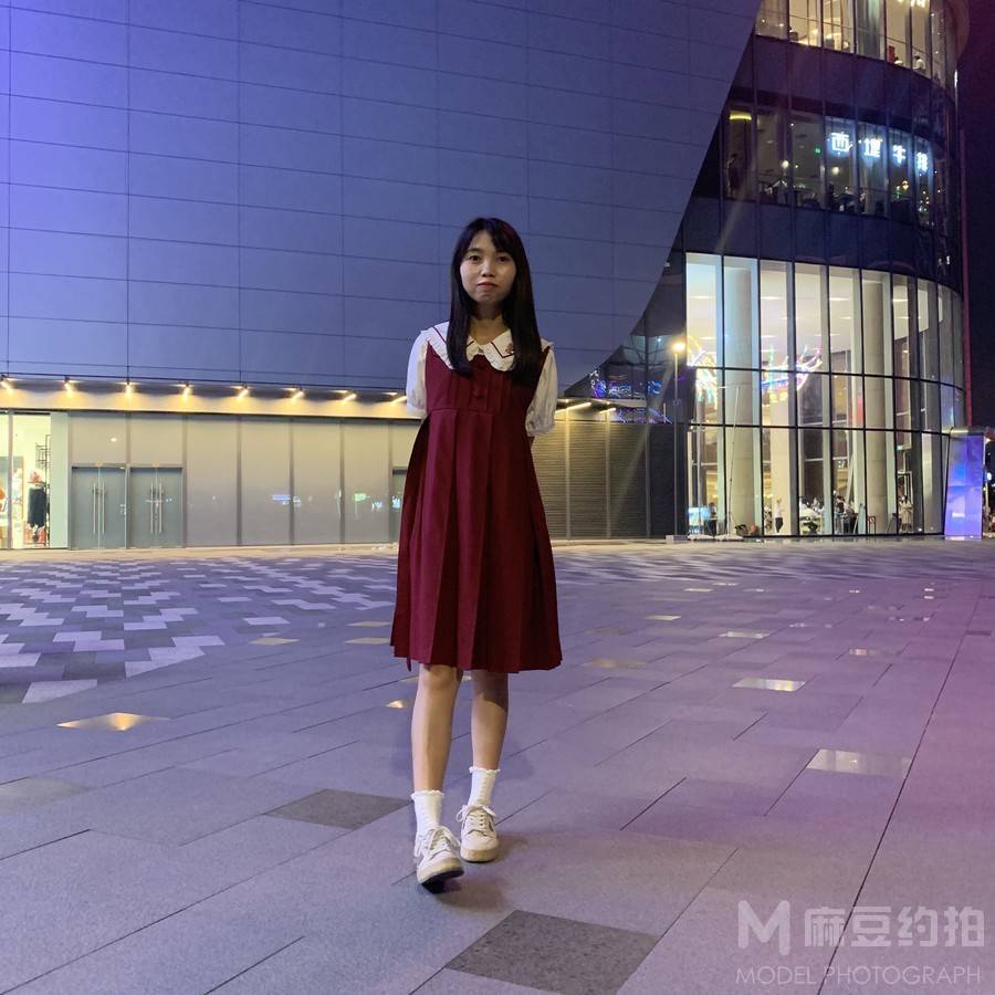 校园模特