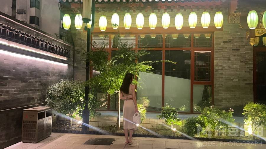 夜景模特