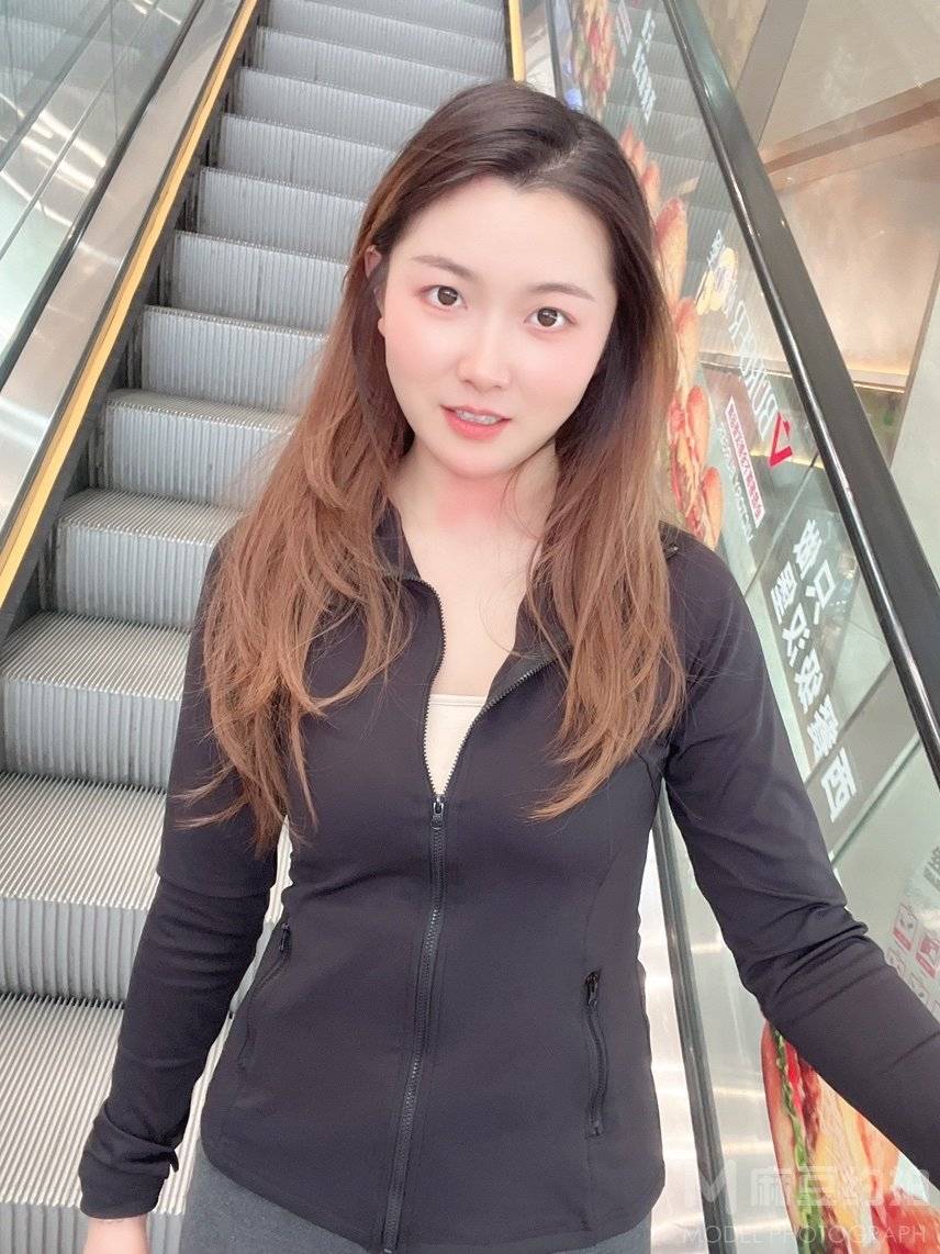 民国模特