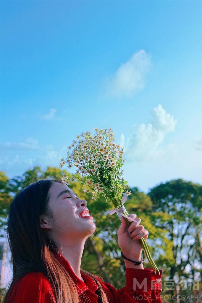 情绪模特