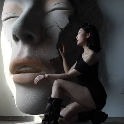 情绪模特