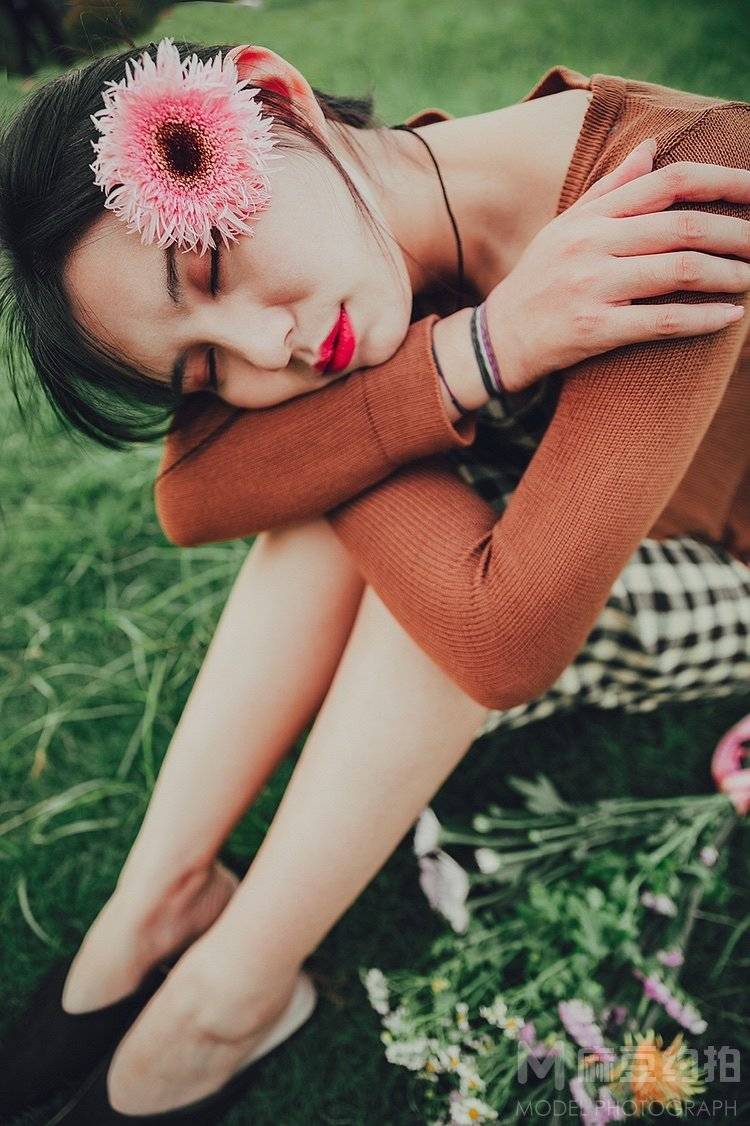 胶片模特