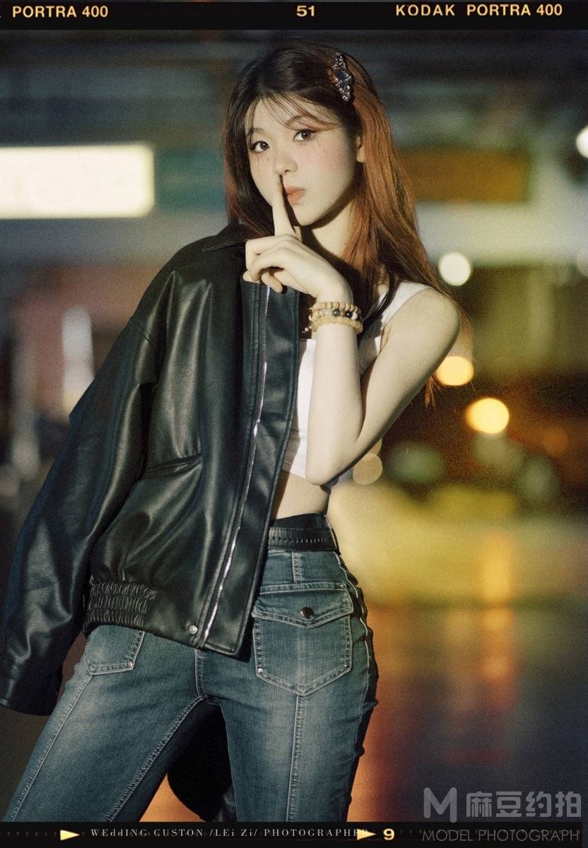 夜景模特