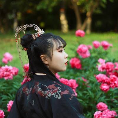 汉服模特