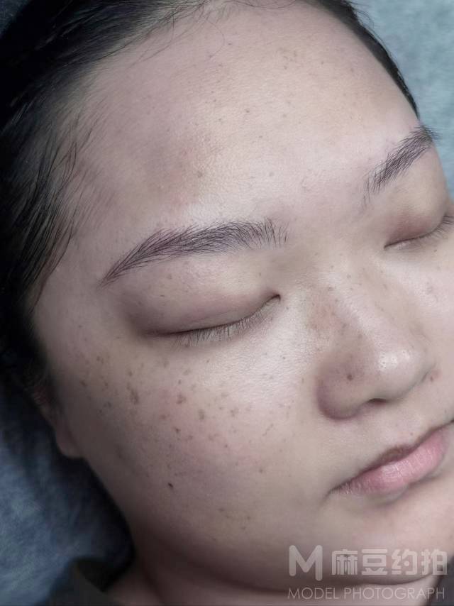 纪实模特